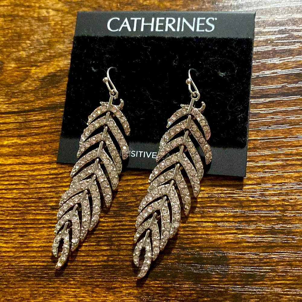 Catherine’s sparkling feather silver tone earrings NWT - Picture 1 of 2